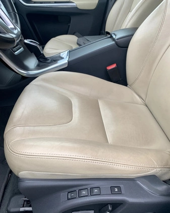 Volvo XC 60 cena 73500 przebieg: 156440, rok produkcji 2016 z Węgrów małe 37